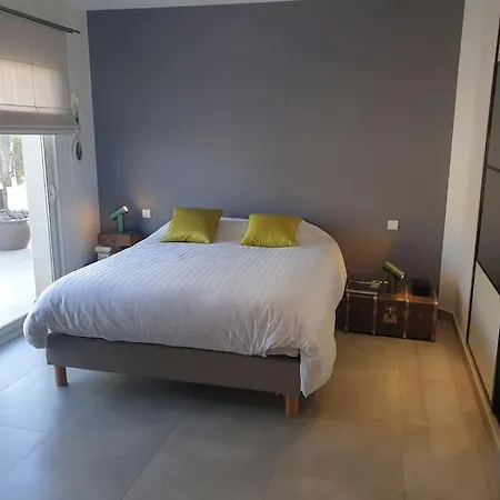 Villa Belle Villa, Piscine Et Cigales Au Calme ! *