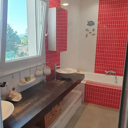 Belle Villa, Piscine Et Cigales Au Calme ! Saint-Jean-de-Vedas