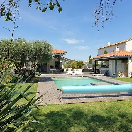 Villa Belle Villa, Piscine Et Cigales Au Calme !