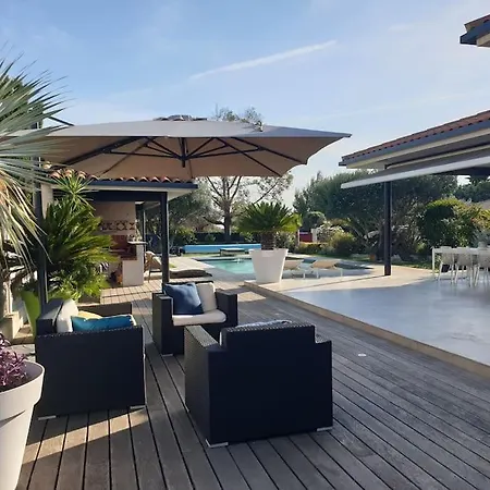 Villa Belle Villa, Piscine Et Cigales Au Calme !