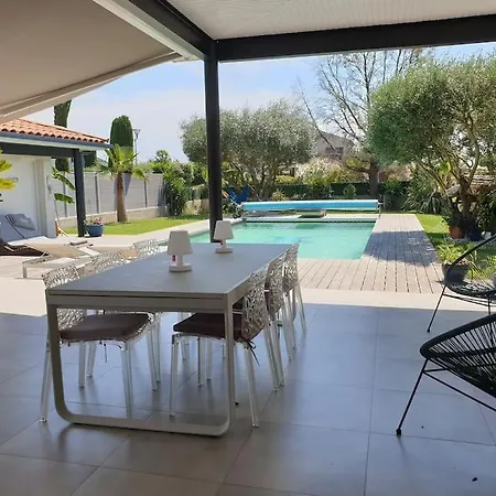 Belle Villa, Piscine Et Cigales Au Calme !